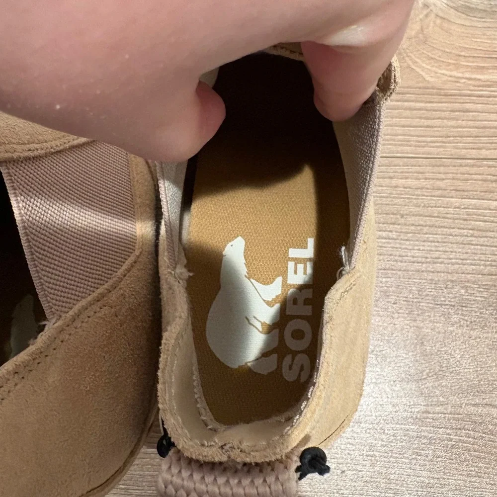 NWT Sorel Out N About III Wedge Bootie Women Tan 7.5 Waterproof Suede Chelsea